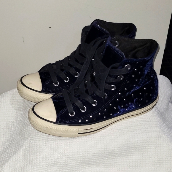 CONVERSE Velvet Size 7 Navy High-Top Sneakers with Studs - Picture 3 of 15